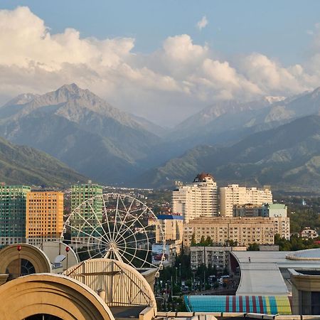 Five Business-Class Rooms In R-House Near Mega Center Almaty Luaran gambar