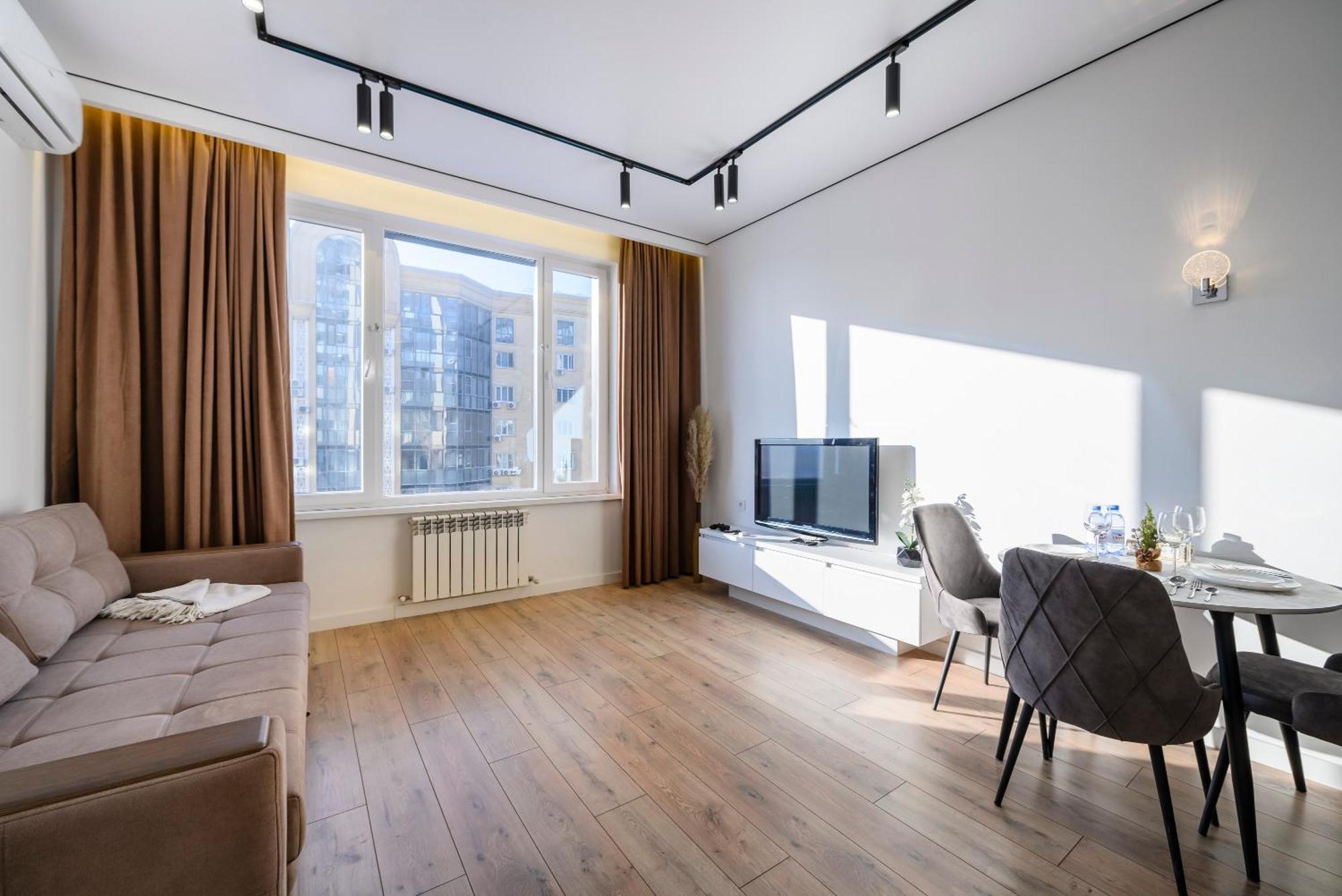 Five Business-Class Rooms In R-House Near Mega Center Almaty Luaran gambar