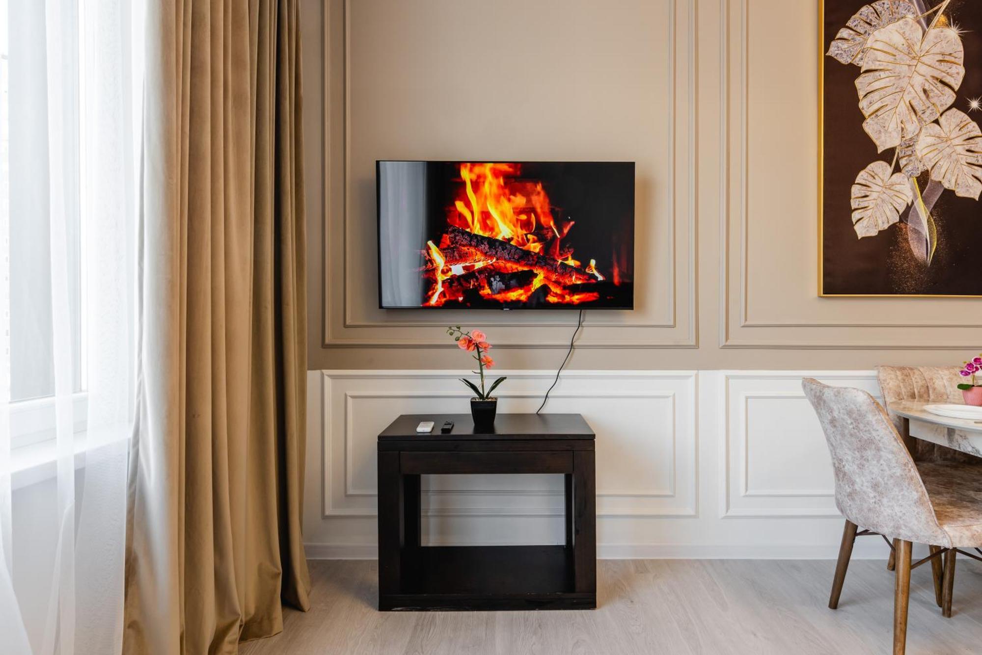 Five Business-Class Rooms In R-House Near Mega Center Almaty Luaran gambar
