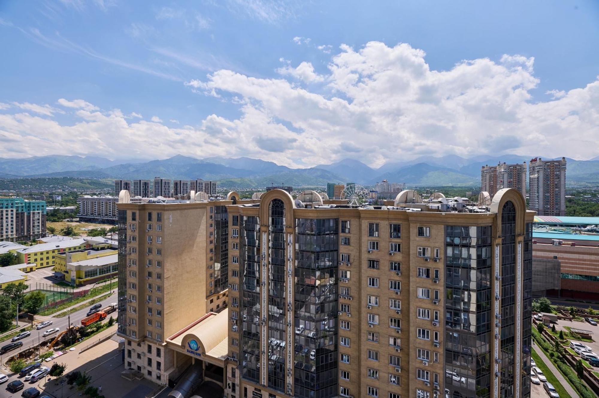 Five Business-Class Rooms In R-House Near Mega Center Almaty Luaran gambar