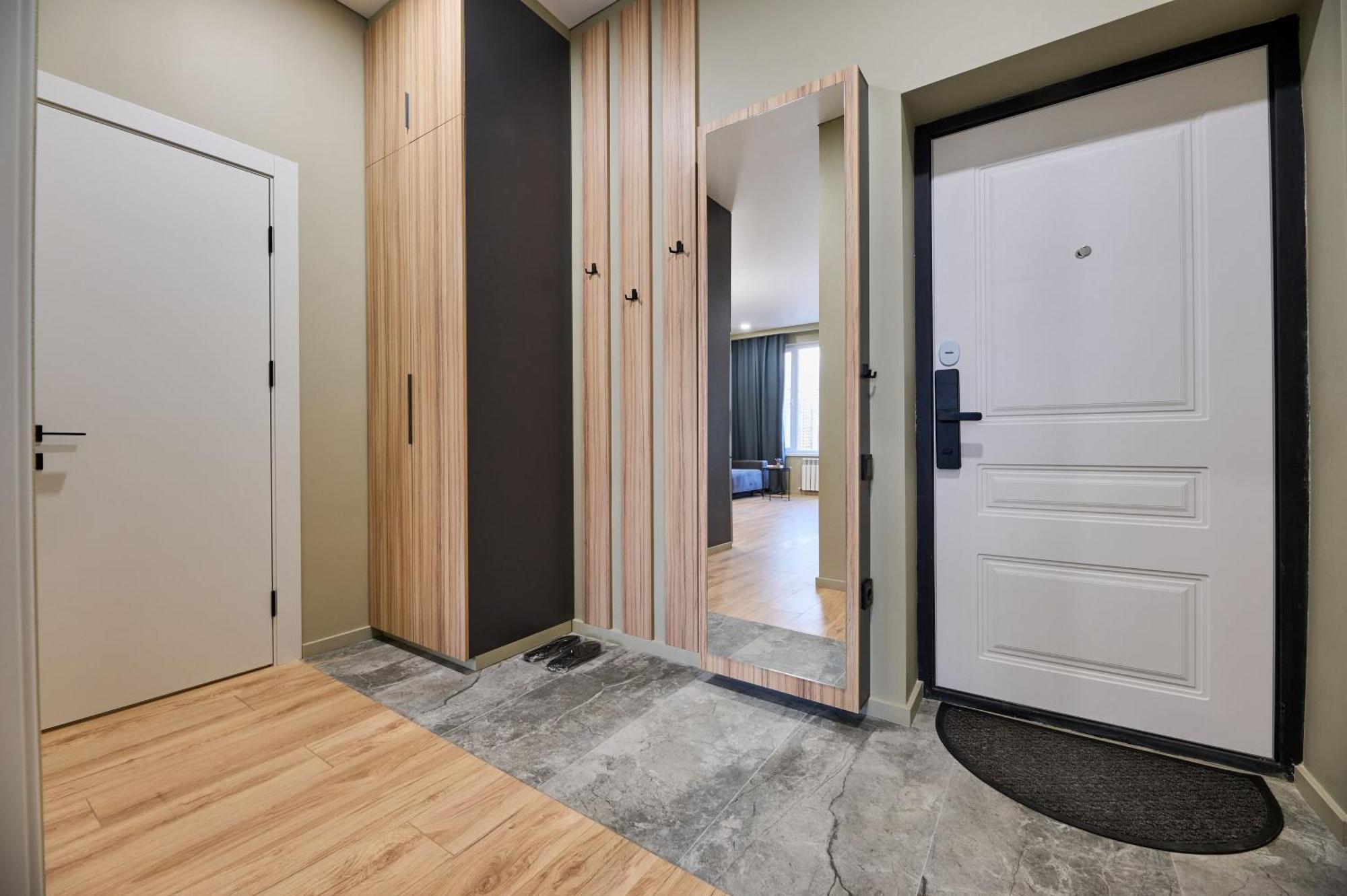 Five Business-Class Rooms In R-House Near Mega Center Almaty Luaran gambar