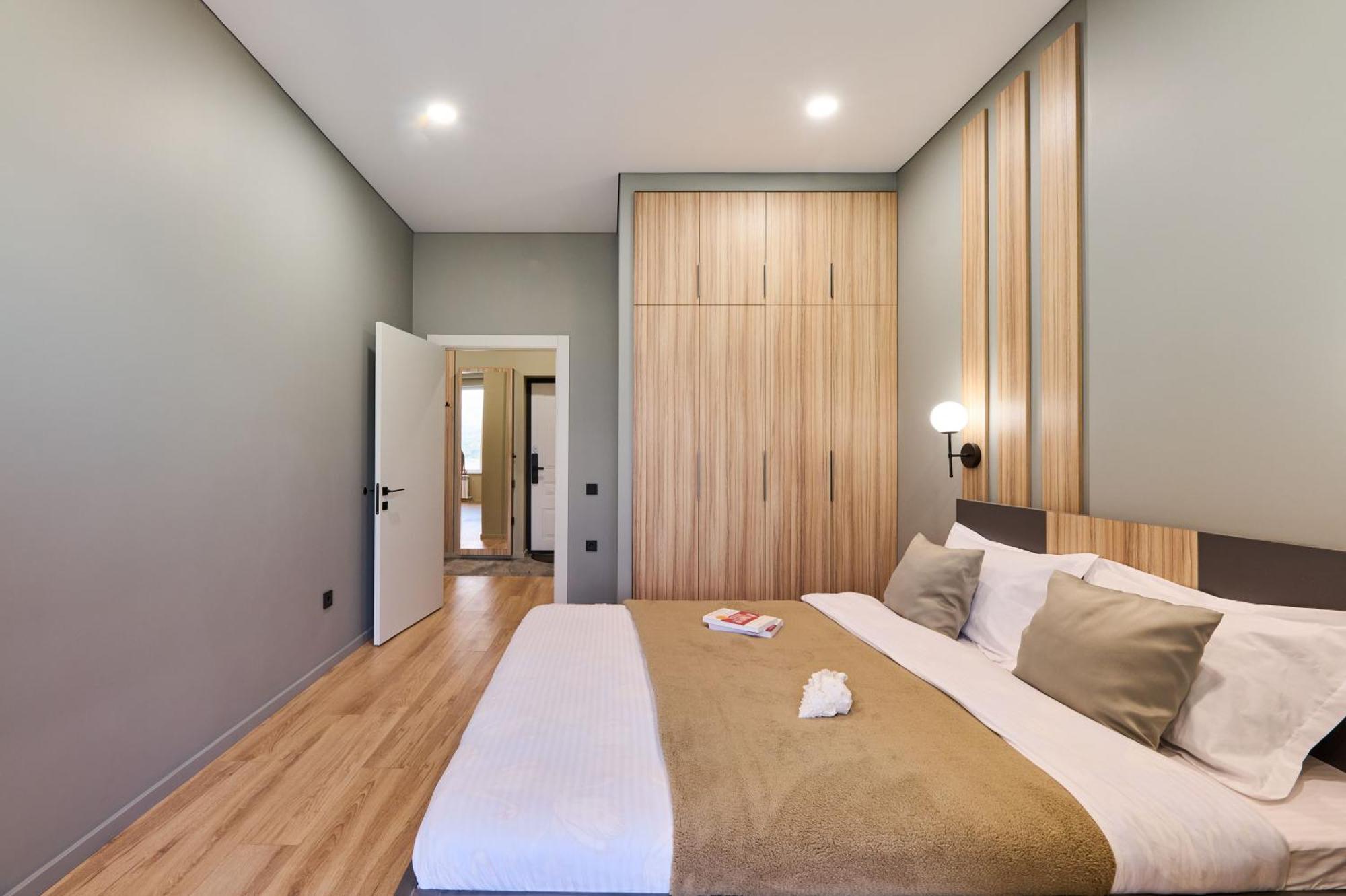 Five Business-Class Rooms In R-House Near Mega Center Almaty Luaran gambar