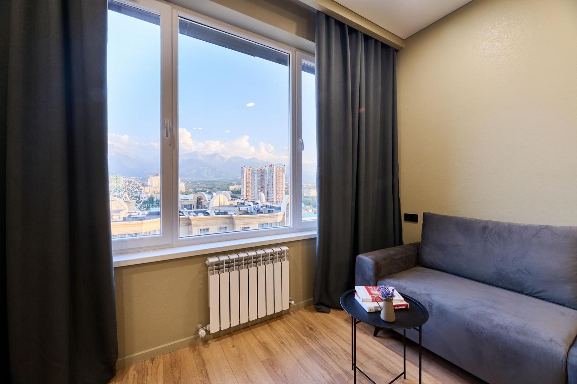 Five Business-Class Rooms In R-House Near Mega Center Almaty Luaran gambar